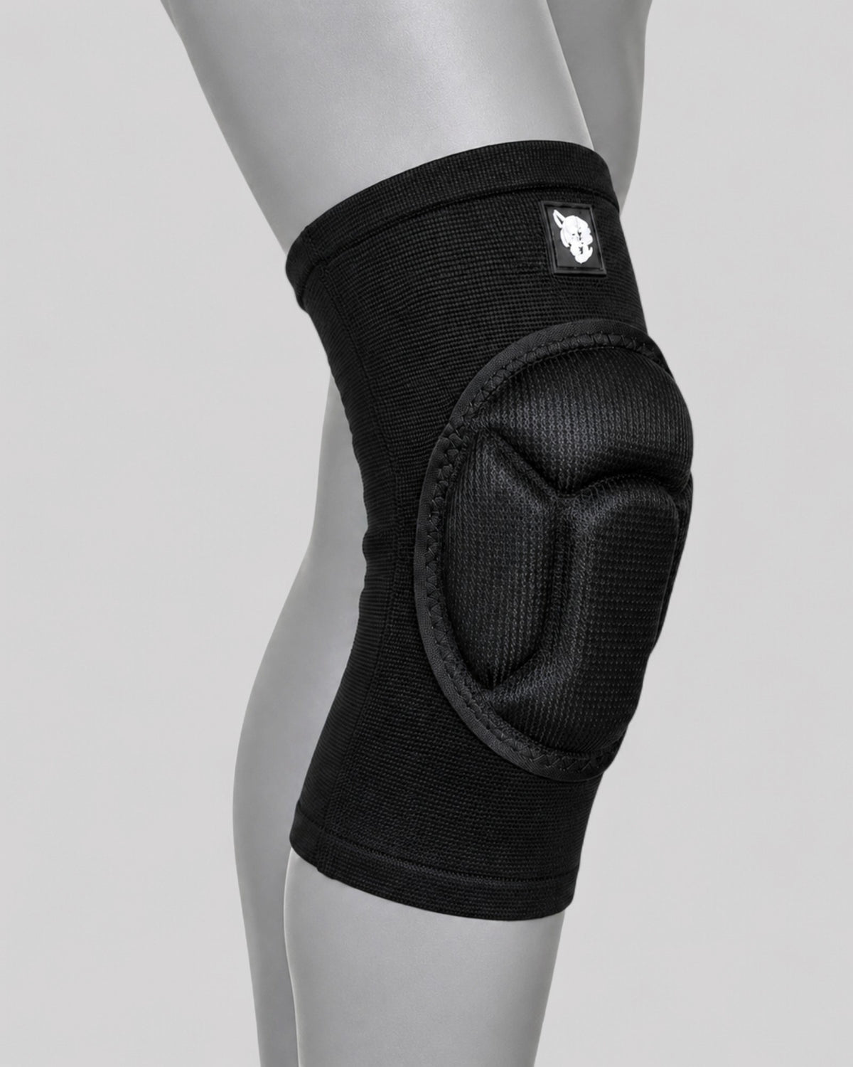 MYU knee pads, pair of padded knee sleeves for grappling and MMA — front view