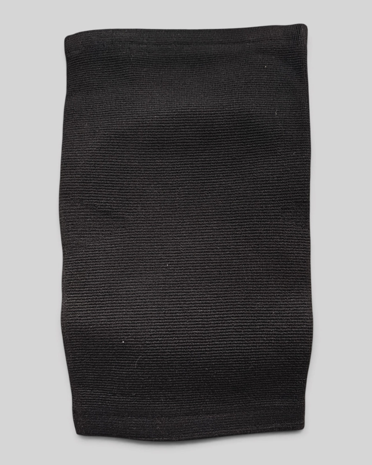 MYU knee pads, pair of padded knee sleeves for grappling and MMA — third angle